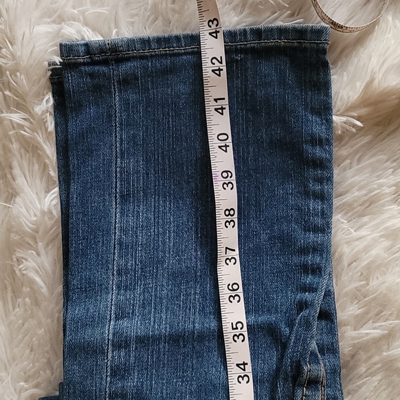 True Religion Billy Jeans - Picture 10 of 13